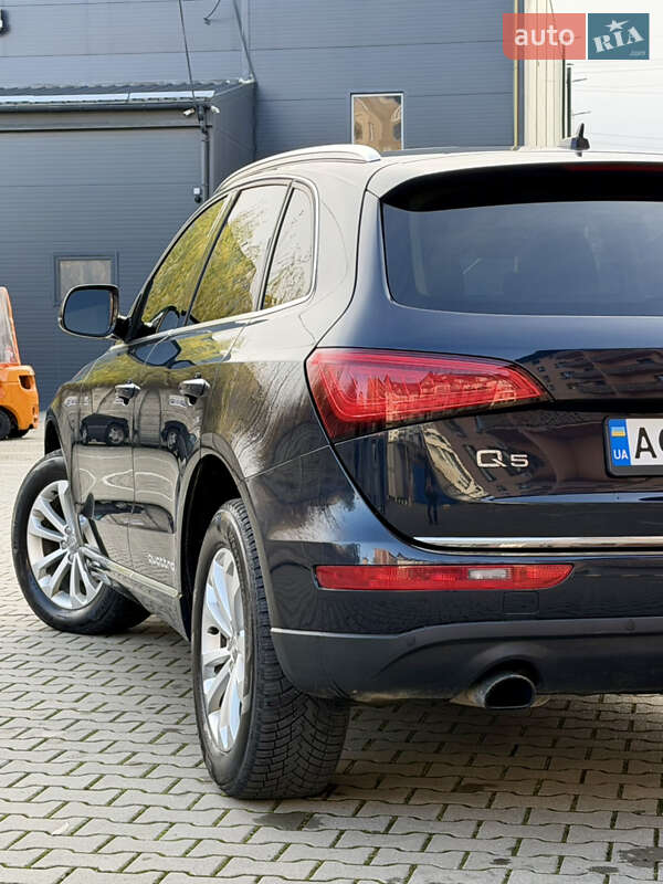 Внедорожник / Кроссовер Audi Q5 2016 в Ужгороде