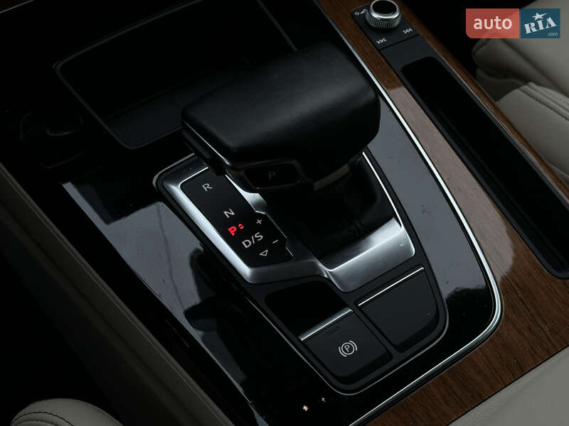 Внедорожник / Кроссовер Audi Q5 2023 в Николаеве