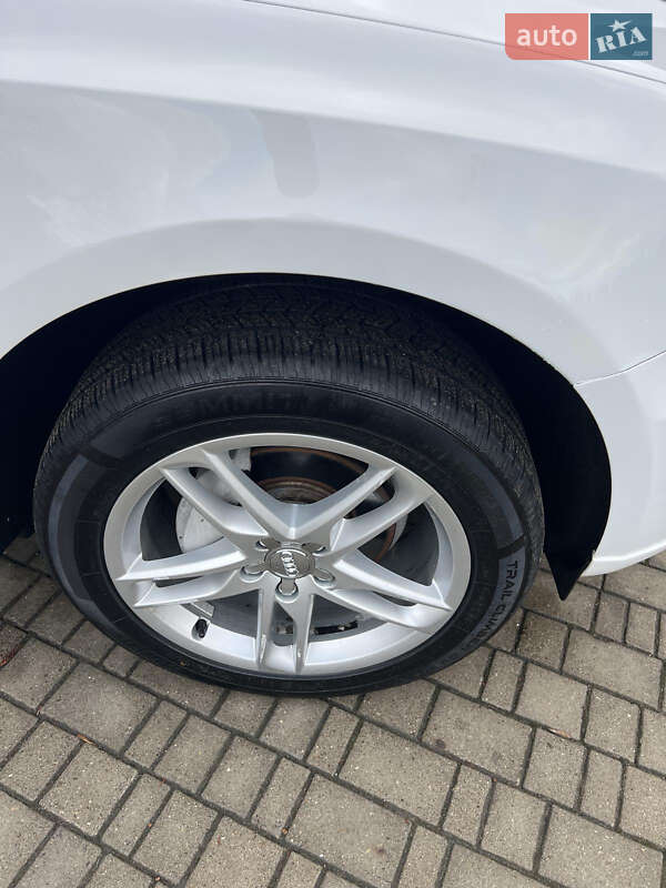 Внедорожник / Кроссовер Audi Q5 2015 в Львове