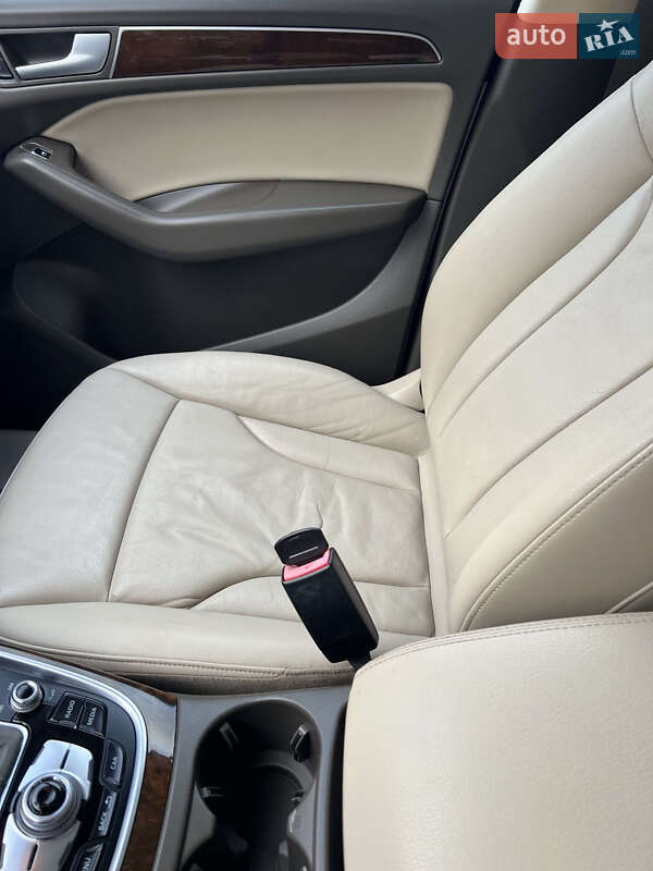 Внедорожник / Кроссовер Audi Q5 2015 в Львове