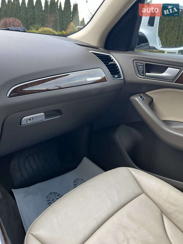 Внедорожник / Кроссовер Audi Q5 2015 в Львове