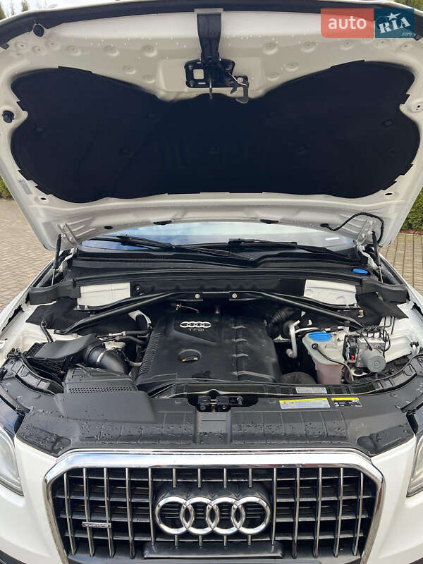 Внедорожник / Кроссовер Audi Q5 2015 в Львове