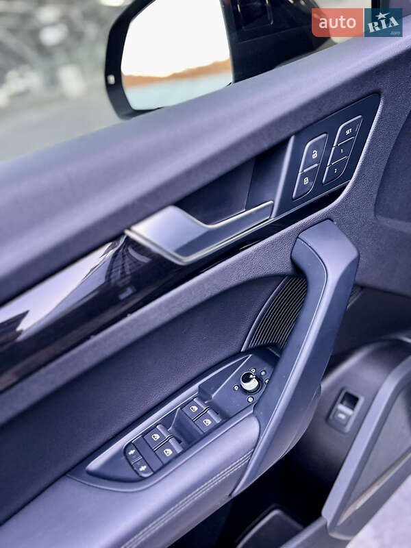 Внедорожник / Кроссовер Audi Q5 2019 в Львове фото 19 Внедорожник / Кроссовер Audi Q5 2019 в Львове