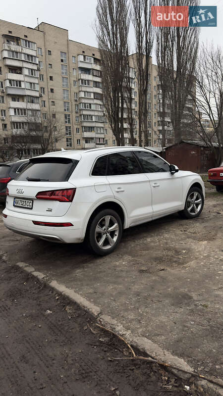 Внедорожник / Кроссовер Audi Q5 2018 в Киеве фото 17 Внедорожник / Кроссовер Audi Q5 2018 в Киеве