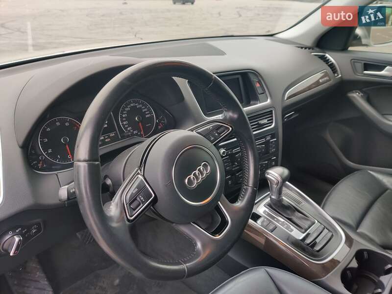 Внедорожник / Кроссовер Audi Q5 2012 в Киеве