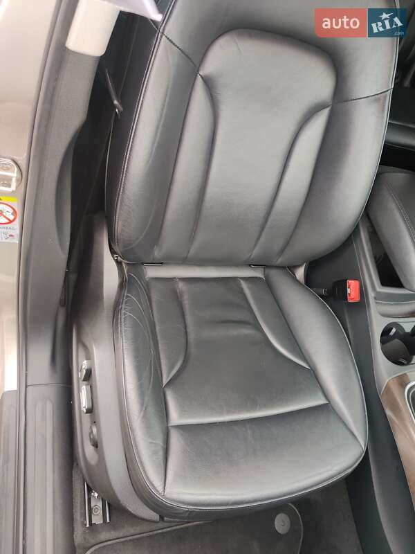 Внедорожник / Кроссовер Audi Q5 2012 в Киеве