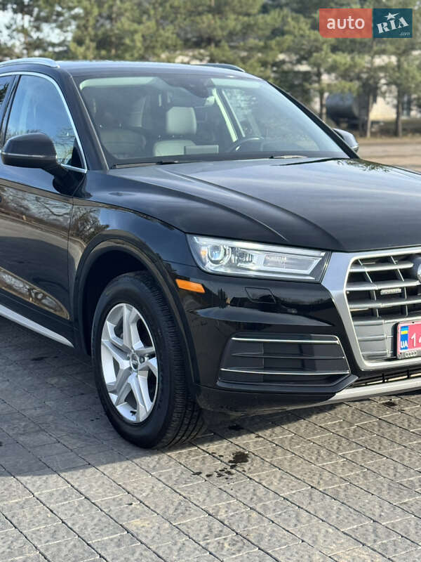 Внедорожник / Кроссовер Audi Q5 2019 в Львове