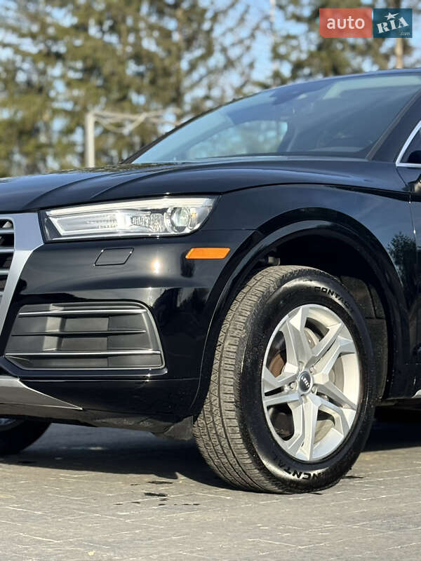 Внедорожник / Кроссовер Audi Q5 2019 в Львове