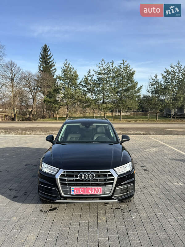 Внедорожник / Кроссовер Audi Q5 2019 в Львове