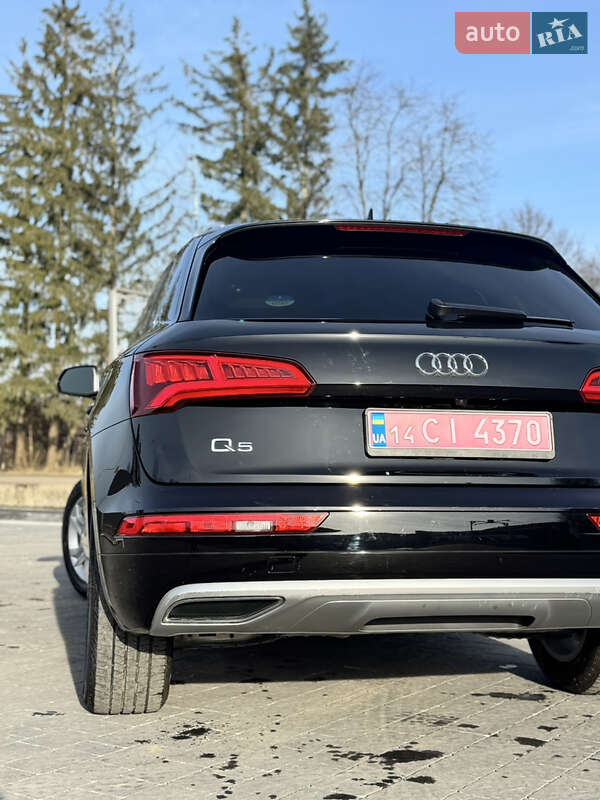 Внедорожник / Кроссовер Audi Q5 2019 в Львове