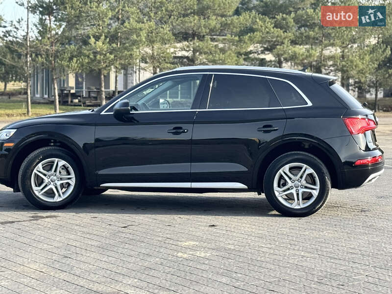 Внедорожник / Кроссовер Audi Q5 2019 в Львове