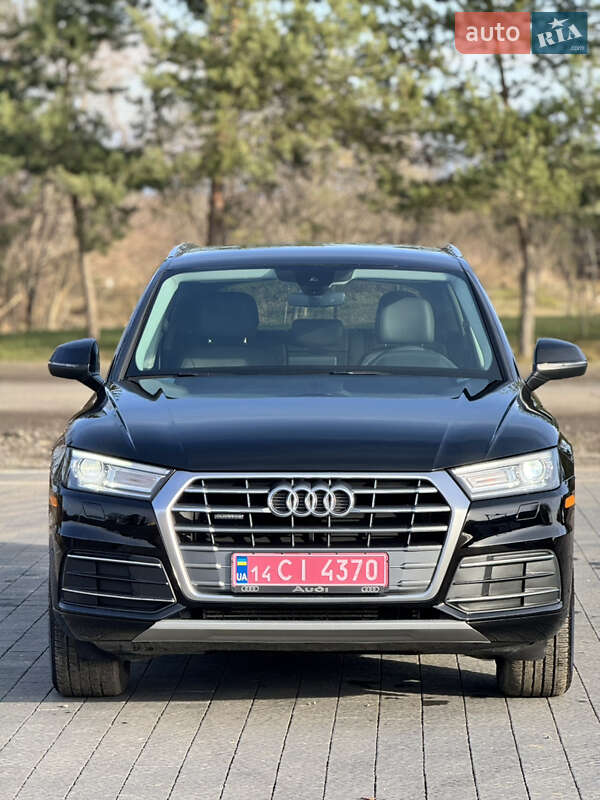 Внедорожник / Кроссовер Audi Q5 2019 в Львове