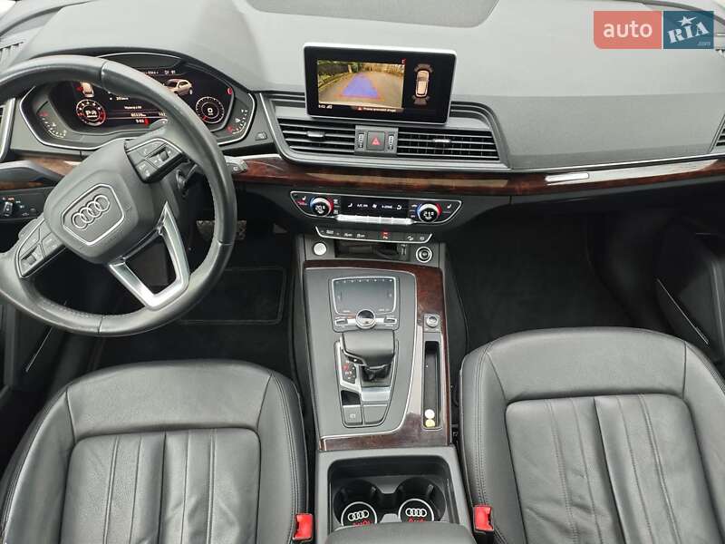 Внедорожник / Кроссовер Audi Q5 2019 в Киеве