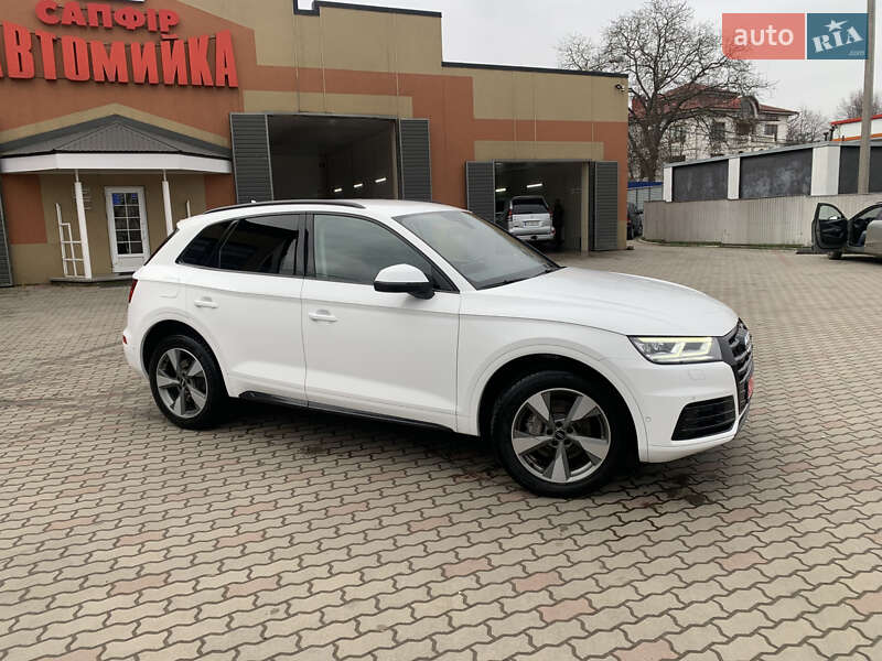 Внедорожник / Кроссовер Audi Q5 2019 в Черновцах