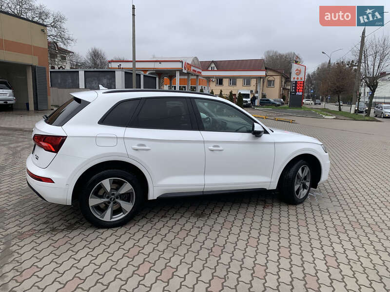 Внедорожник / Кроссовер Audi Q5 2019 в Черновцах