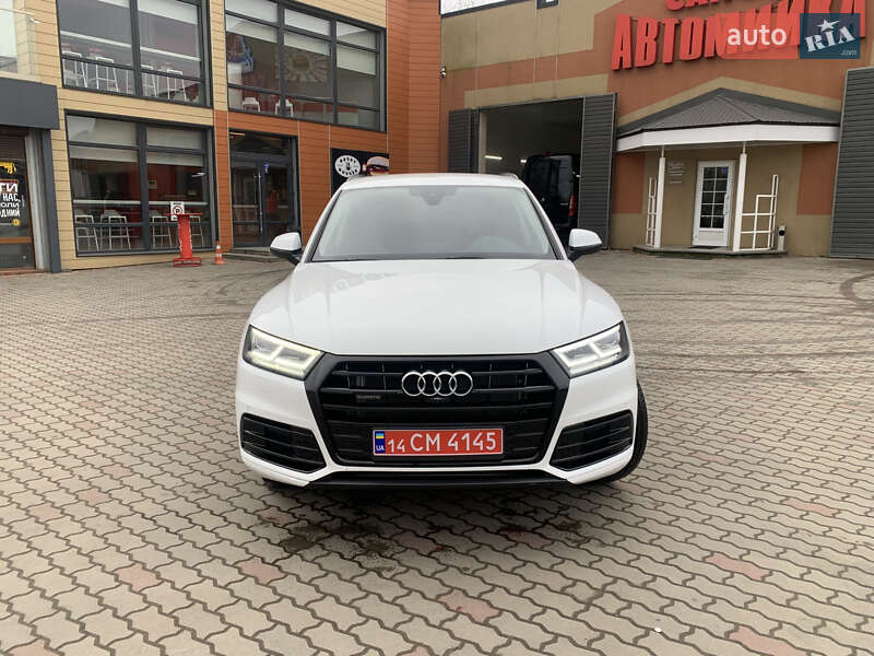 Внедорожник / Кроссовер Audi Q5 2019 в Черновцах