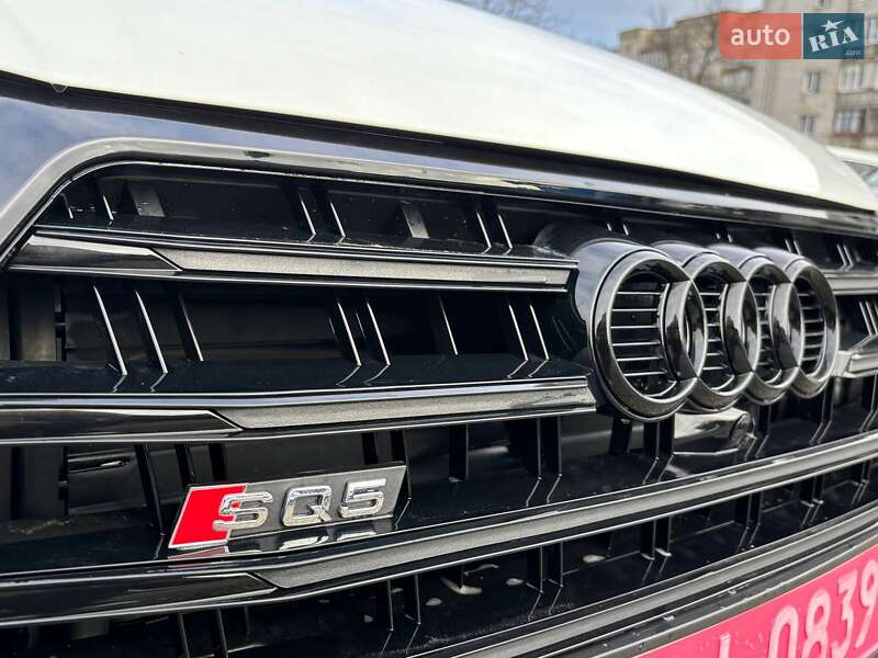 Позашляховик / Кросовер Audi Q5 2017 в Стрию