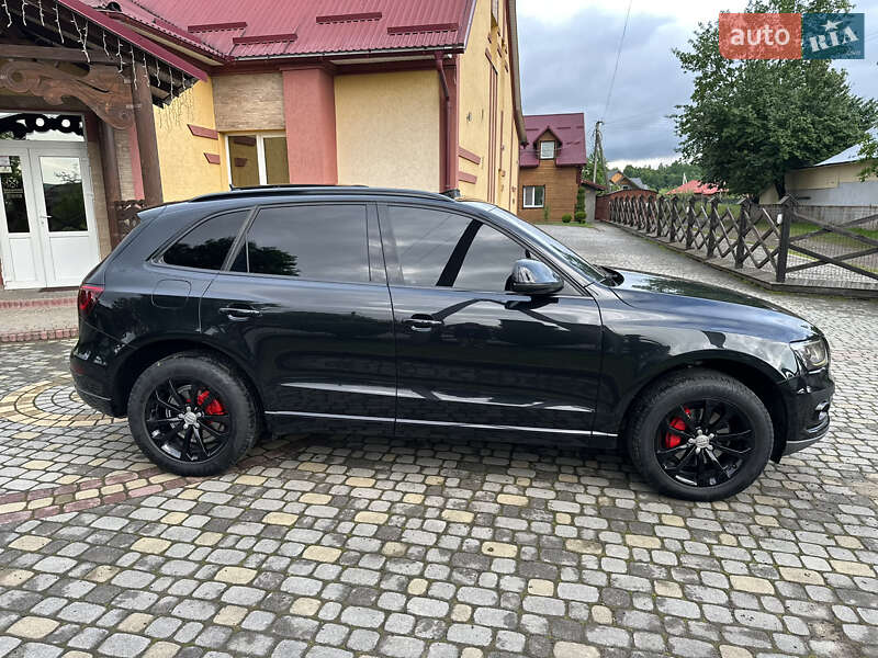 Позашляховик / Кросовер Audi Q5 2014 в Косові