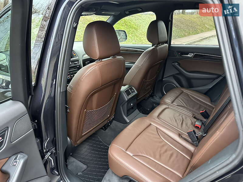 Внедорожник / Кроссовер Audi Q5 2016 в Киеве