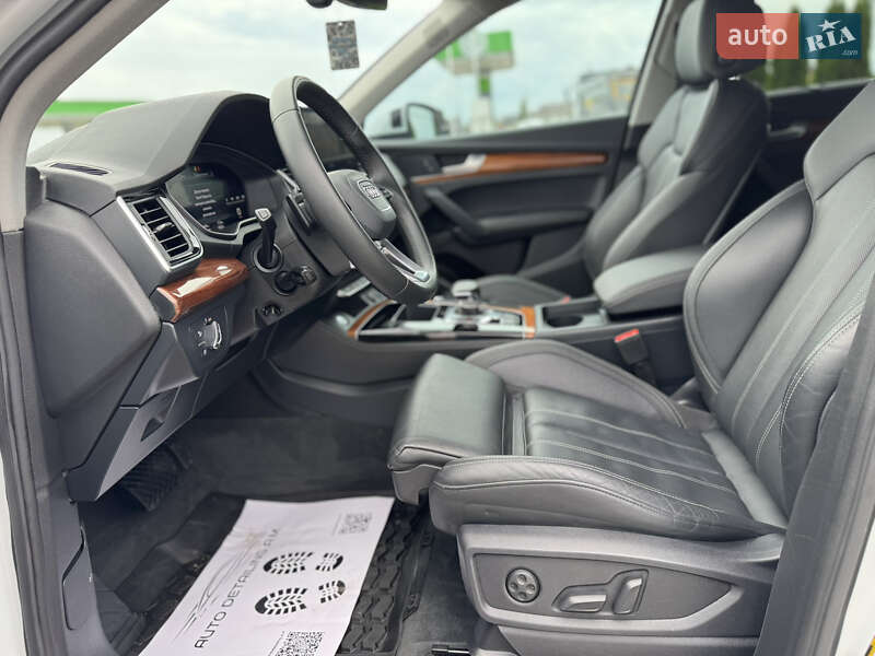 Внедорожник / Кроссовер Audi Q5 2023 в Ровно