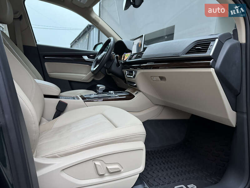 Позашляховик / Кросовер Audi Q5 2019 в Тернополі фото 84 Позашляховик / Кросовер Audi Q5 2019 в Тернополі