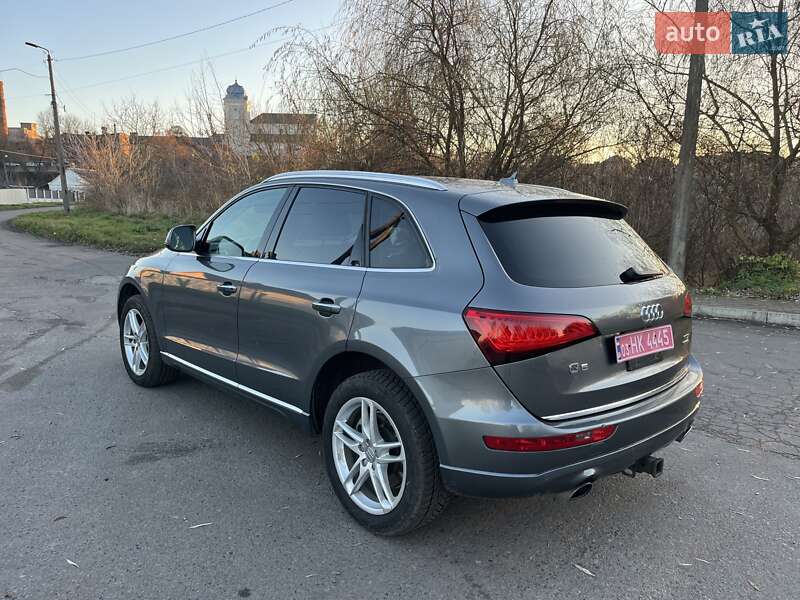 Внедорожник / Кроссовер Audi Q5 2015 в Дубно