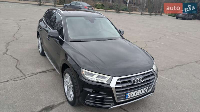 Внедорожник / Кроссовер Audi Q5 2018 в Ахтырке
