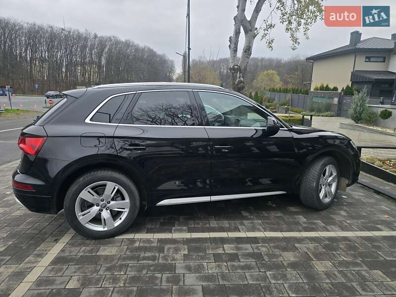 Внедорожник / Кроссовер Audi Q5 2018 в Ужгороде фото 4 Внедорожник / Кроссовер Audi Q5 2018 в Ужгороде