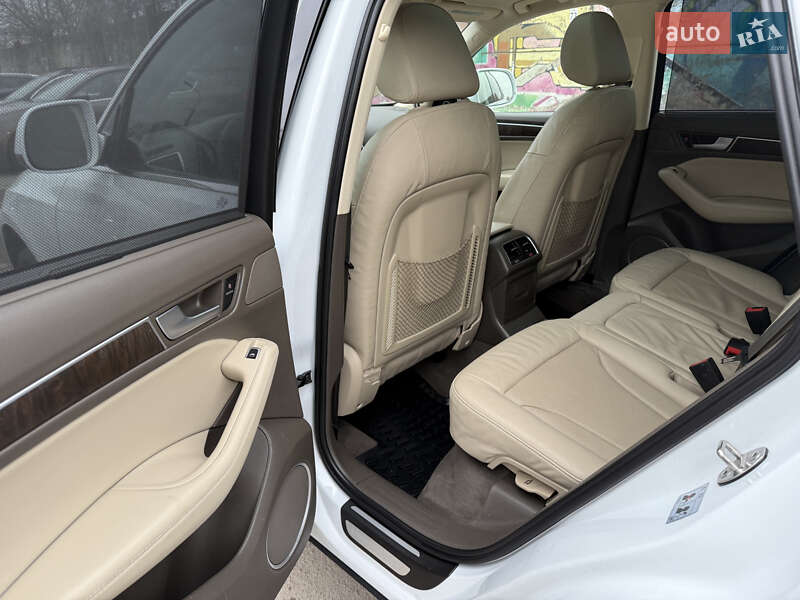 Внедорожник / Кроссовер Audi Q5 2015 в Ровно