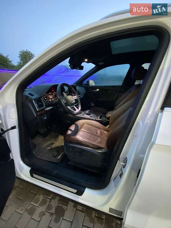 Внедорожник / Кроссовер Audi Q5 2017 в Калуше фото 7 Внедорожник / Кроссовер Audi Q5 2017 в Калуше