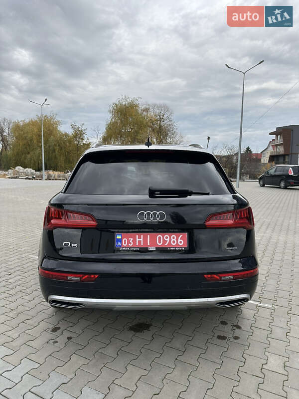Внедорожник / Кроссовер Audi Q5 2019 в Киеве