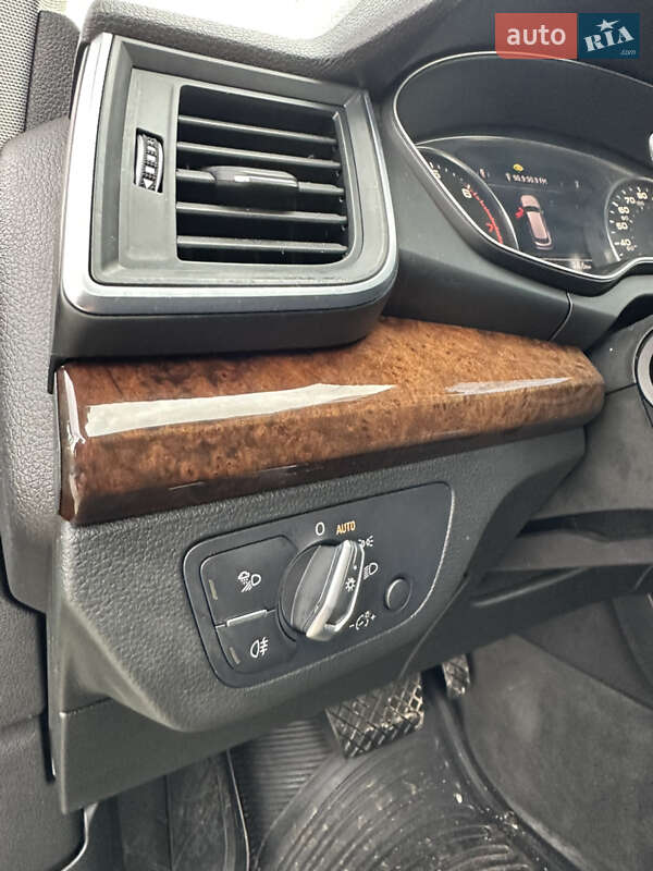 Внедорожник / Кроссовер Audi Q5 2019 в Киеве