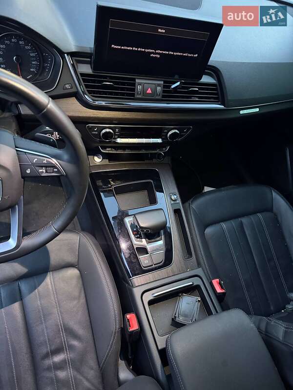 Внедорожник / Кроссовер Audi Q5 2020 в Львове фото 15 Внедорожник / Кроссовер Audi Q5 2020 в Львове
