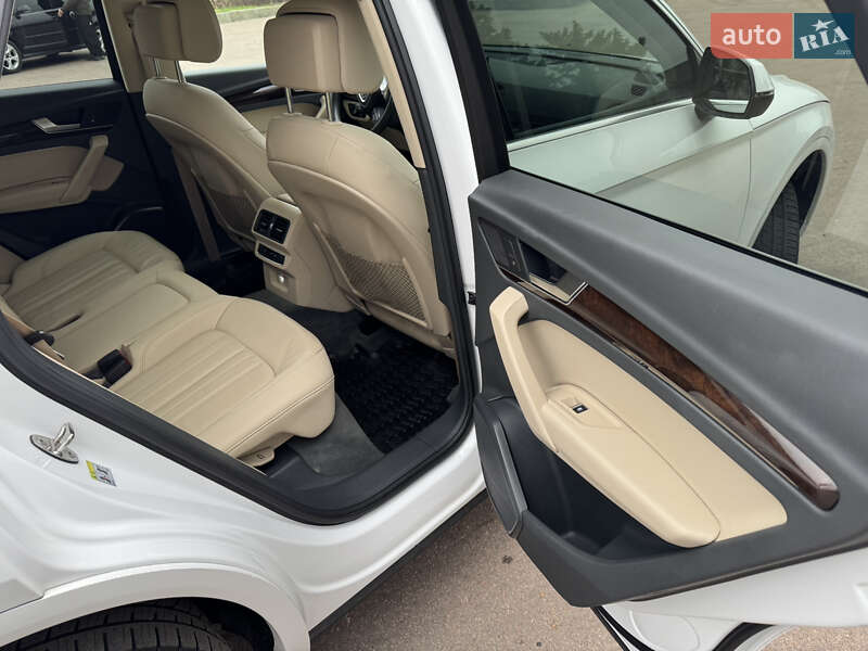 Внедорожник / Кроссовер Audi Q5 2019 в Житомире фото 15 Внедорожник / Кроссовер Audi Q5 2019 в Житомире