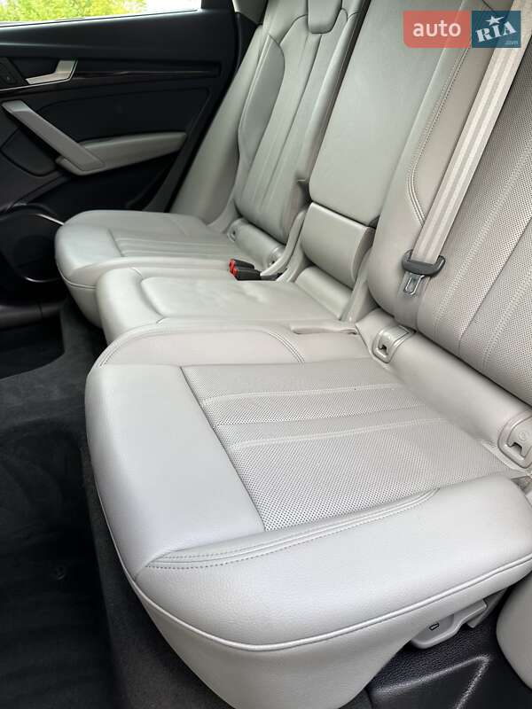 Внедорожник / Кроссовер Audi Q5 2018 в Львове фото 56 Внедорожник / Кроссовер Audi Q5 2018 в Львове