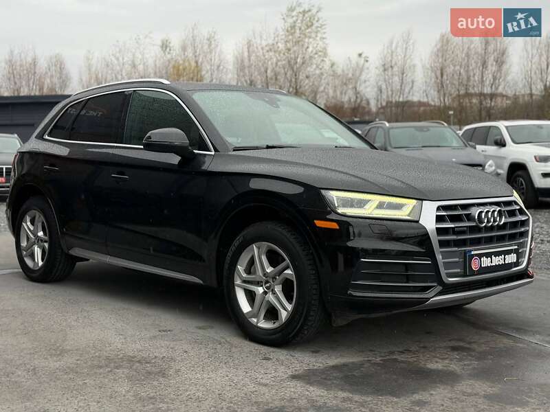 Внедорожник / Кроссовер Audi Q5 2018 в Ровно