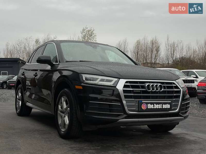 Внедорожник / Кроссовер Audi Q5 2018 в Ровно