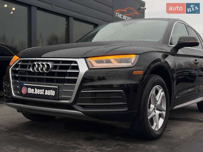 Внедорожник / Кроссовер Audi Q5 2018 в Ровно