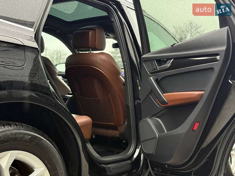 Внедорожник / Кроссовер Audi Q5 2018 в Ровно