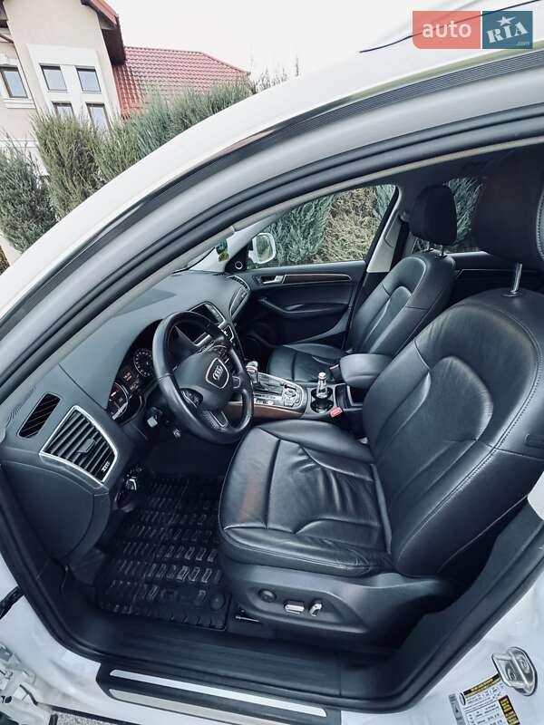 Позашляховик / Кросовер Audi Q5 2014 в Шептицькому