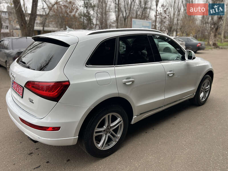 Внедорожник / Кроссовер Audi Q5 2015 в Николаеве
