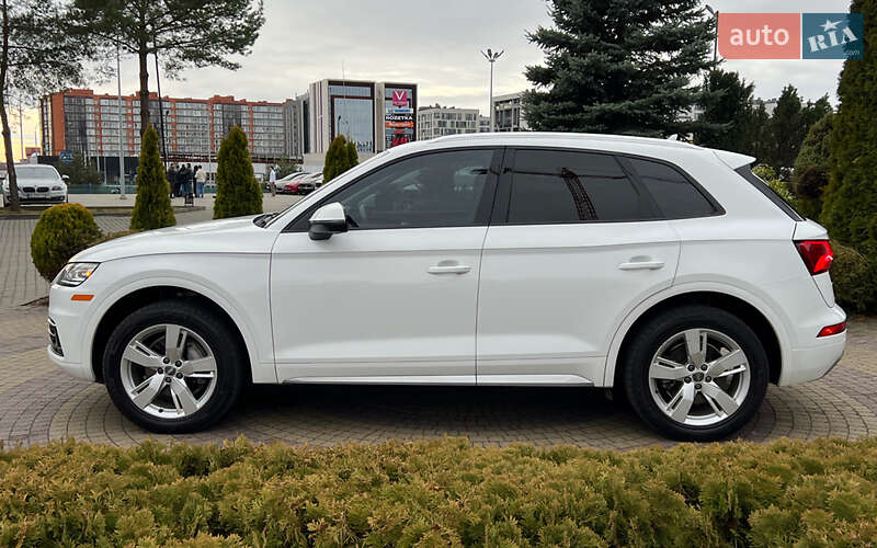Внедорожник / Кроссовер Audi Q5 2017 в Львове