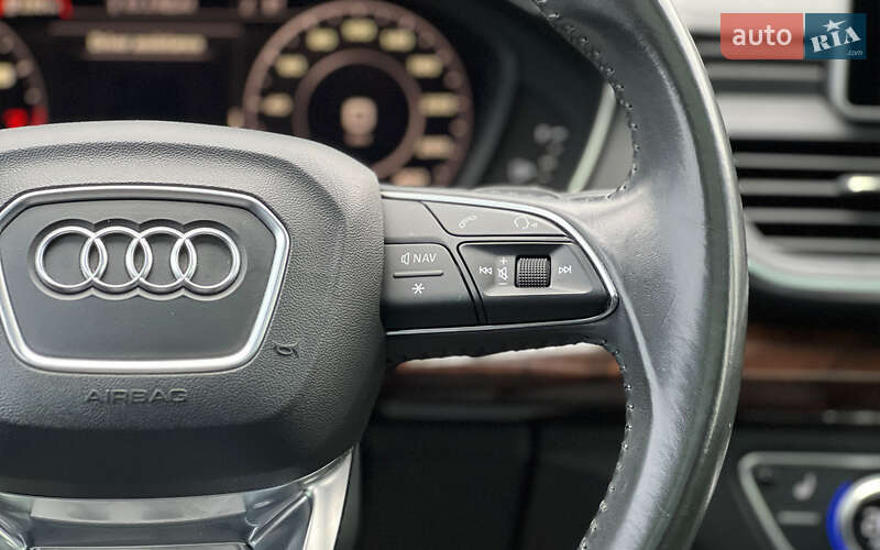 Внедорожник / Кроссовер Audi Q5 2017 в Львове