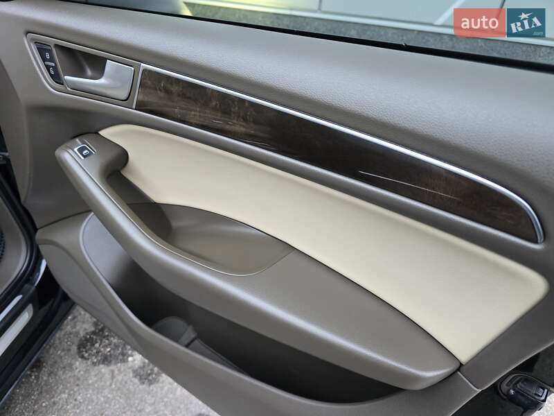 Внедорожник / Кроссовер Audi Q5 2012 в Харькове