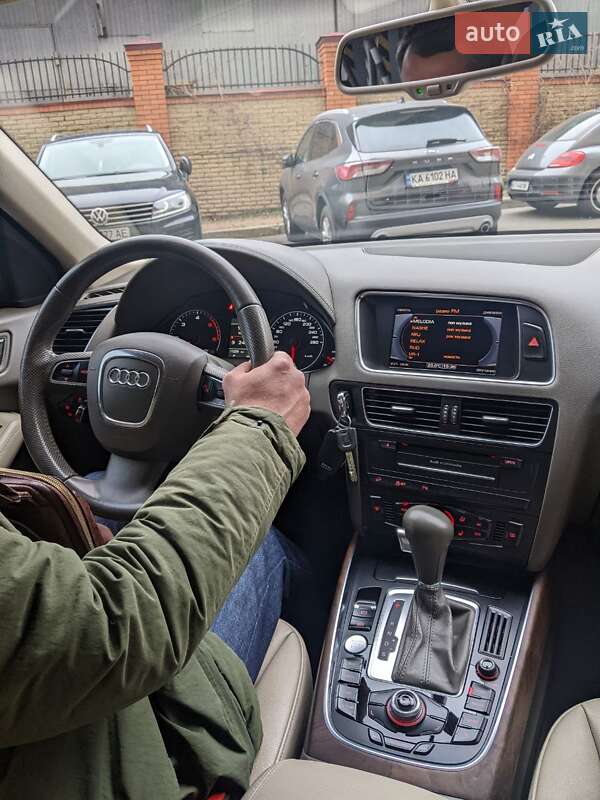 Внедорожник / Кроссовер Audi Q5 2012 в Киеве