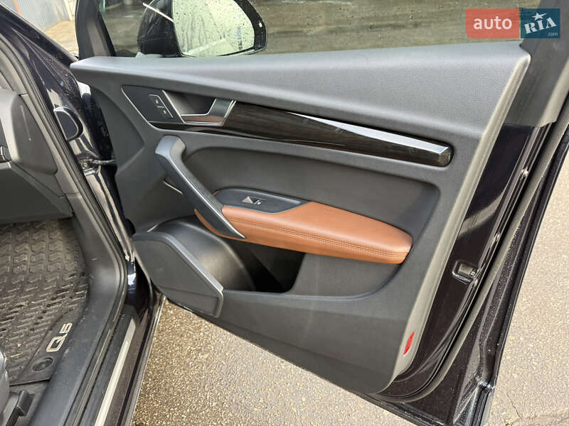 Внедорожник / Кроссовер Audi Q5 2019 в Запорожье