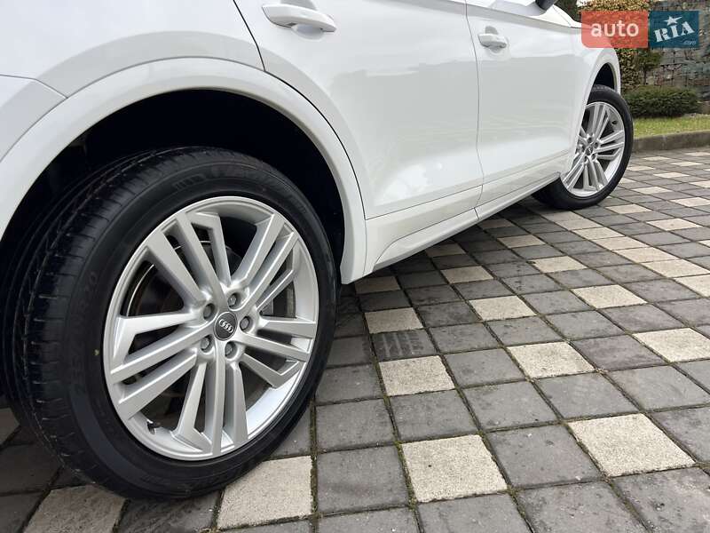 Внедорожник / Кроссовер Audi Q5 2018 в Стрые