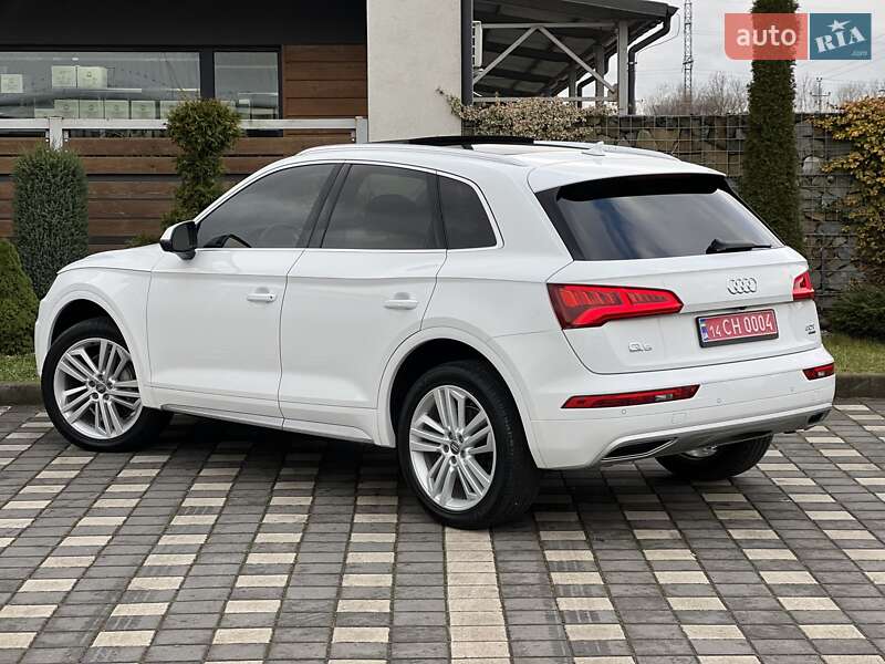 Внедорожник / Кроссовер Audi Q5 2018 в Стрые