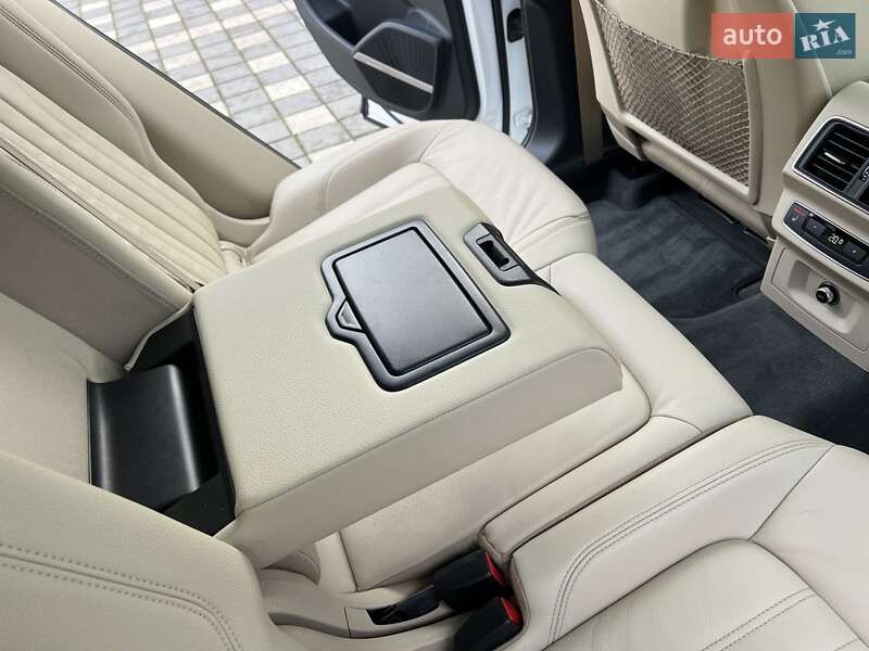 Внедорожник / Кроссовер Audi Q5 2018 в Стрые