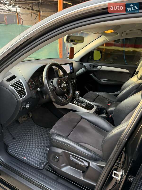 Внедорожник / Кроссовер Audi Q5 2013 в Черновцах фото 5 Внедорожник / Кроссовер Audi Q5 2013 в Черновцах